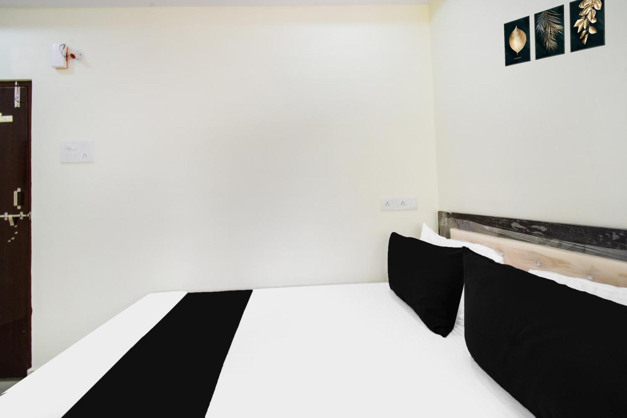 Hotel O Sri Balaji Grand Хидерабад Екстериор снимка